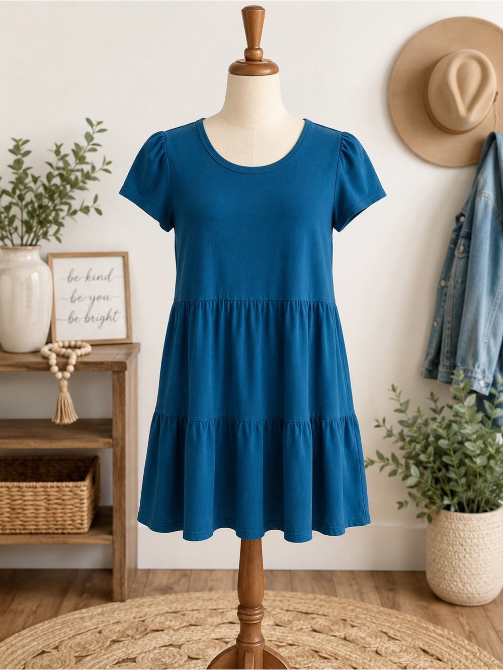 Time and Tru Teal Short Sleeve Tiered Swing Dress